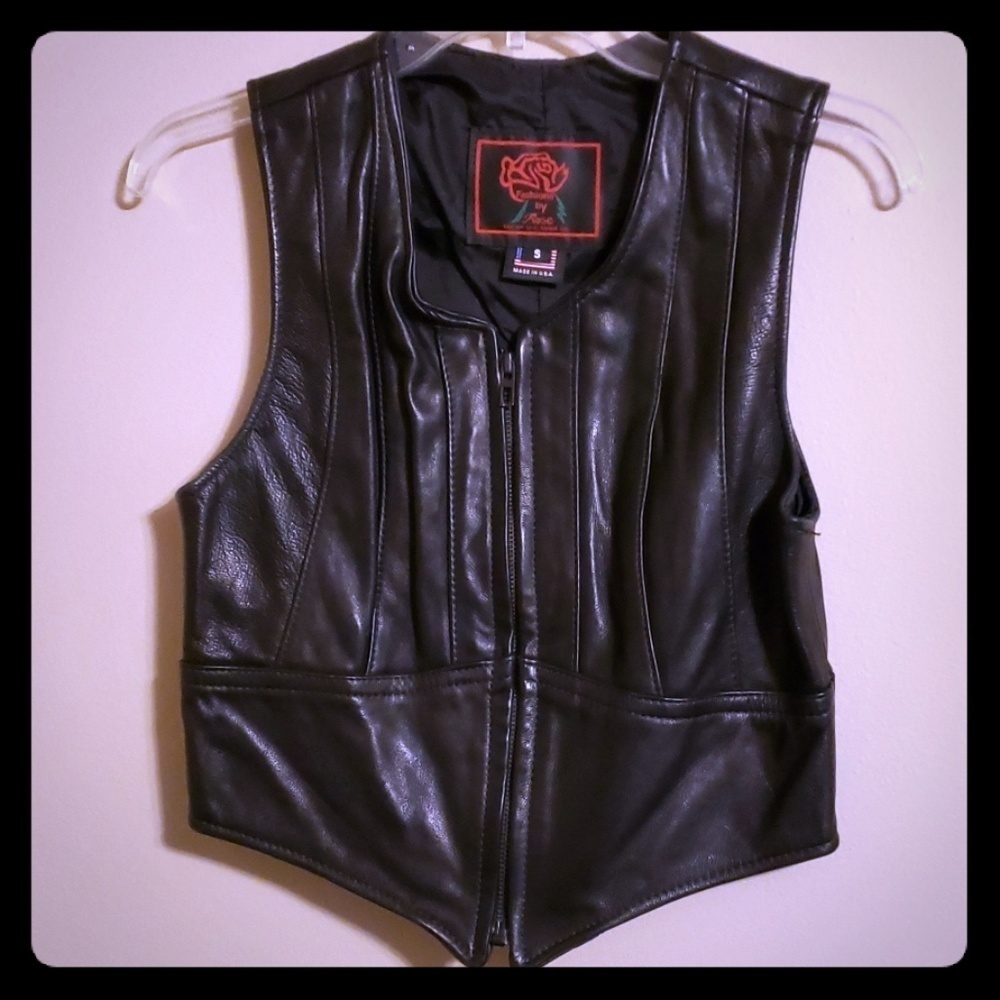 Vintage black leather vest fashion by rose usa
